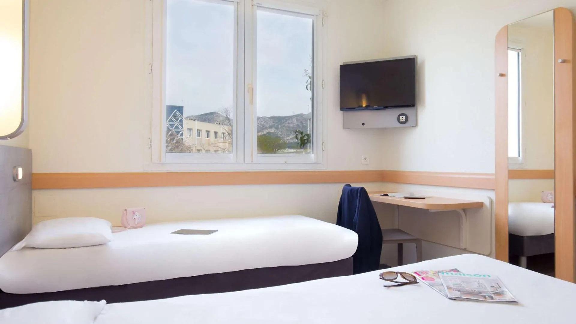 Ibis Budget Aubagne Paluds Agora