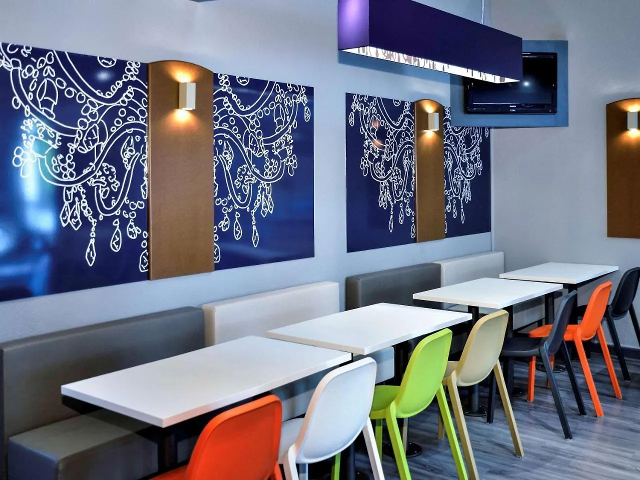 Ibis Budget Aubagne Paluds Agora France