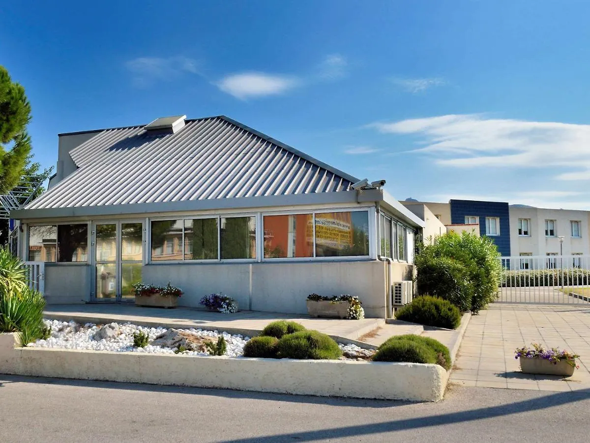 Ibis Budget Aubagne Paluds Agora 2*,